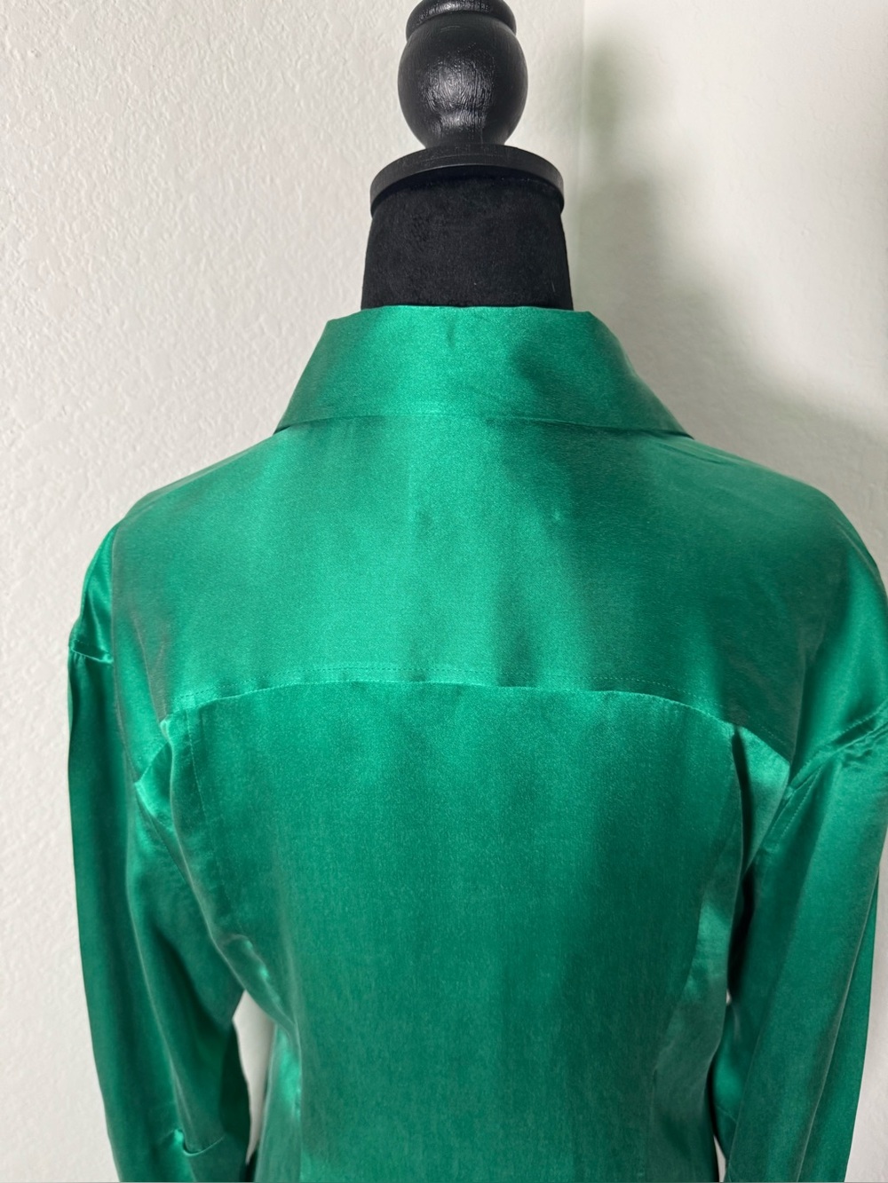 Equipment 100% Silk Emerald Green Slim Button-Up Shirt US10 NWOT - Picture 7 of 13
